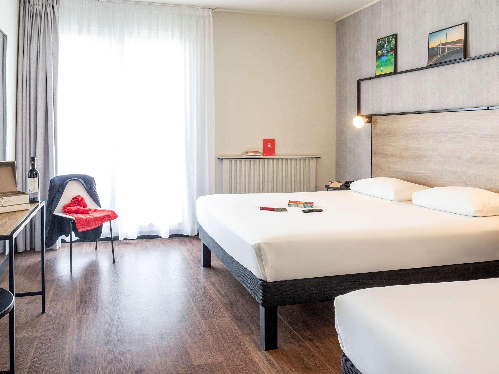 Ibis Centre Millau Hotel Eksteriør billede